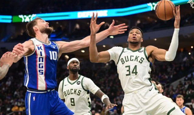 无限期缺战！字母哥遭重创，雄鹿进退两难，詹姆斯经纪人趁虚而入