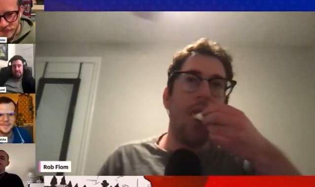 博鱼平台-信守承诺！球迷直播吃推文：曾放话快船若打出15胜3负他就这么干